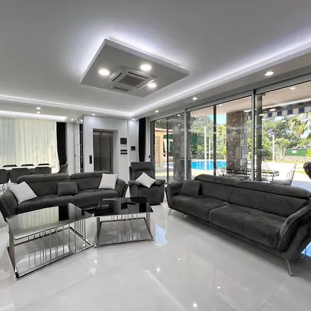 Guellue Villa *