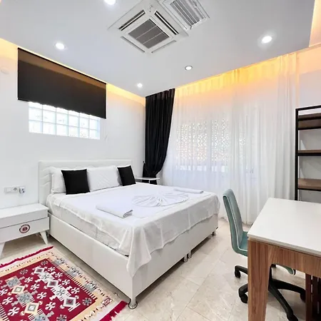 Güllü Villa *