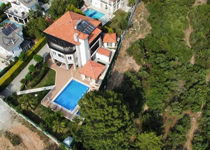 Güllü *