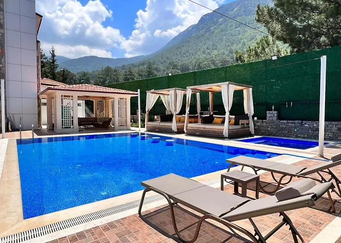 Güllü Villa *