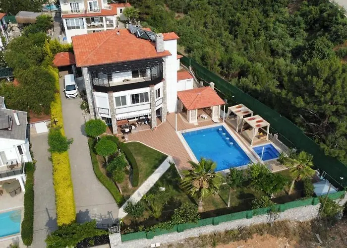 Güllü Fethiye